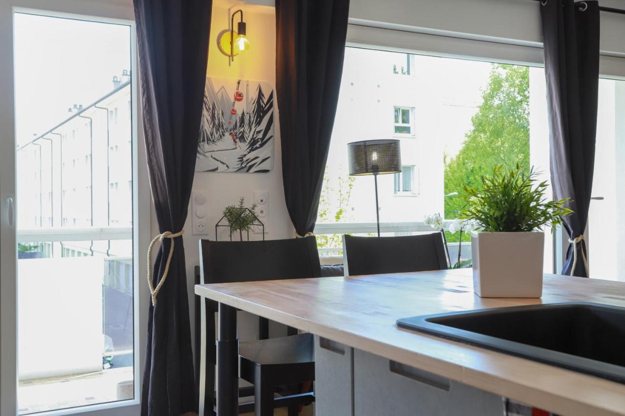 Chez Lou Appartement Proche Du Lac Moderne Annecy Exterior photo
